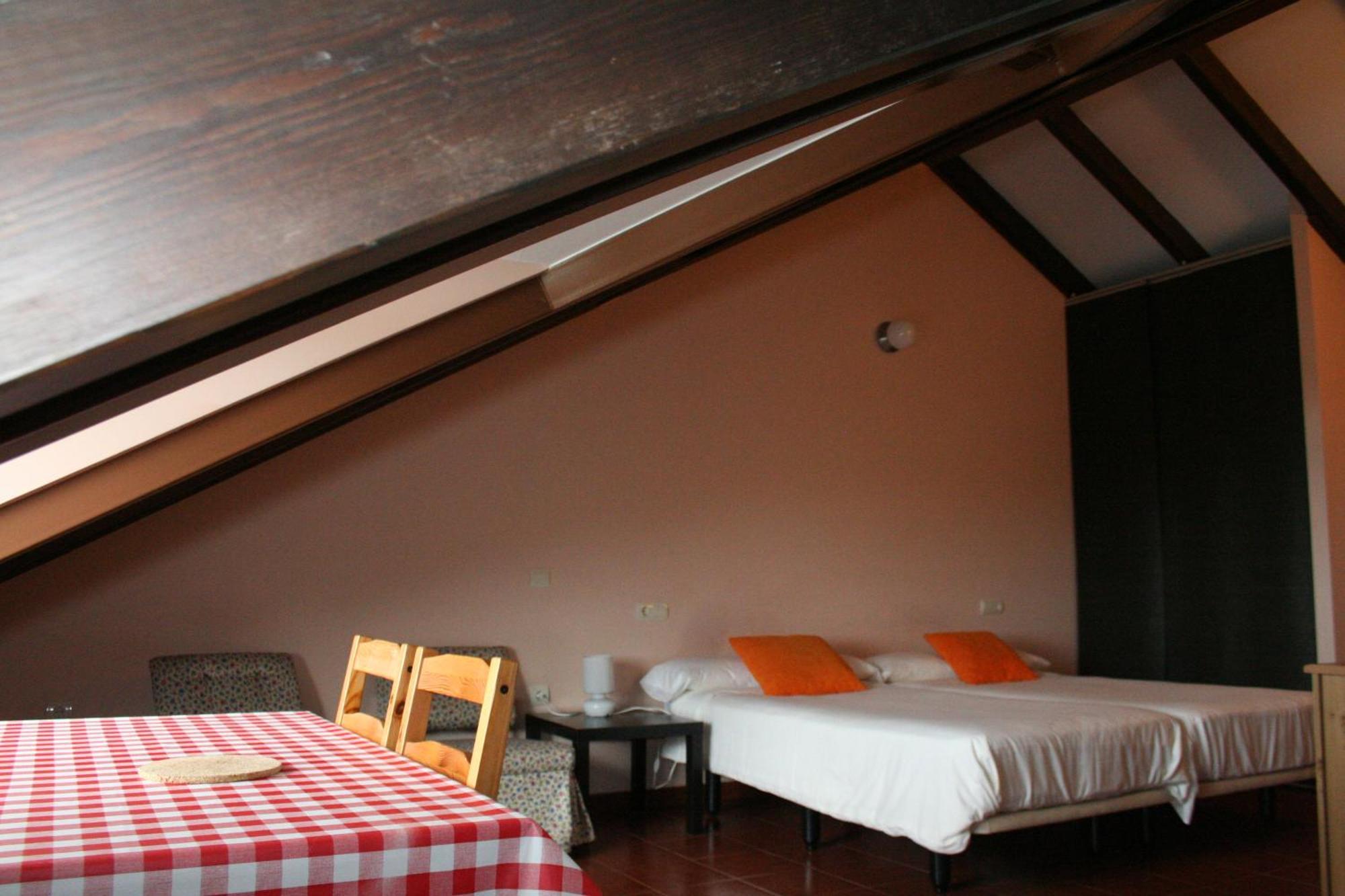 Casa Tesera El Franco الغرفة الصورة
